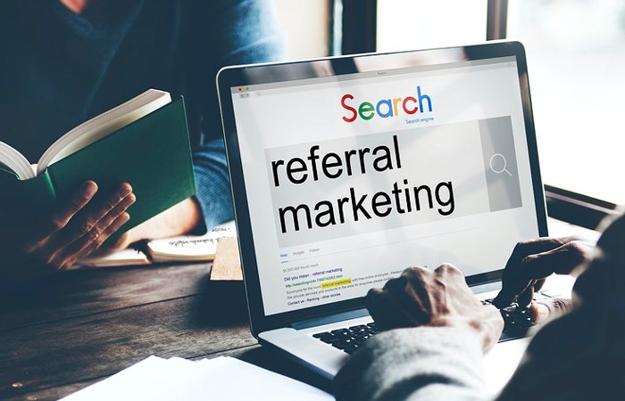 Qué es el referral marketing y cómo ayuda a crecer a tu startup